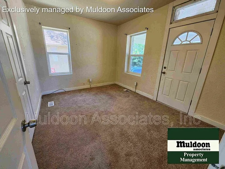 623 E Routt Ave — Photo 4