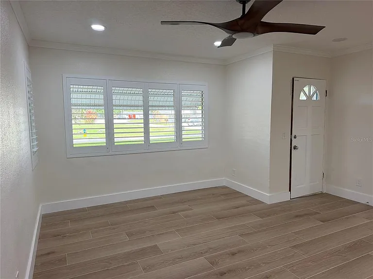 301 S Seminole Ave — Photo 8