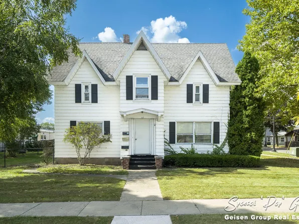 117 N Clay St, Greenville, MI 48838