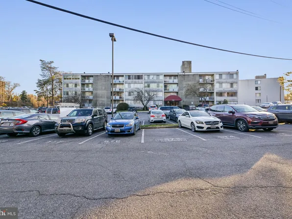 1826 Metzerott Rd APT 206, Adelphi, MD 20783