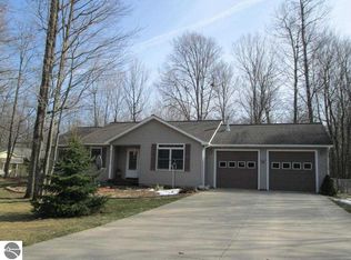 6087 Linden Ct, Bear Lake, MI 49614