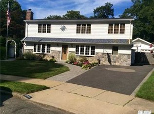 1735 Yale Ct, Wantagh, NY 11793