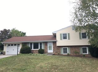 5320 Deer Park Dr, Roanoke, VA 24019