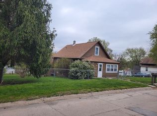 5457 S 52nd St, Omaha, NE 68117