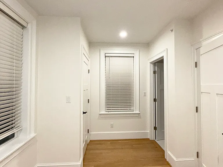7 Victoria St #1 — Photo 9