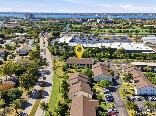 9315 Central Park Dr APT 204, Fort Myers, FL 33919