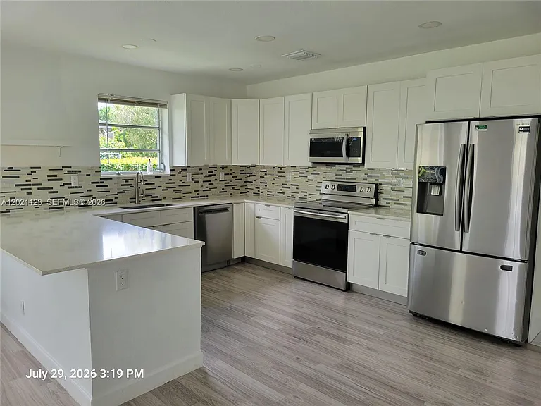13220 SW 99th Pl — Photo 4