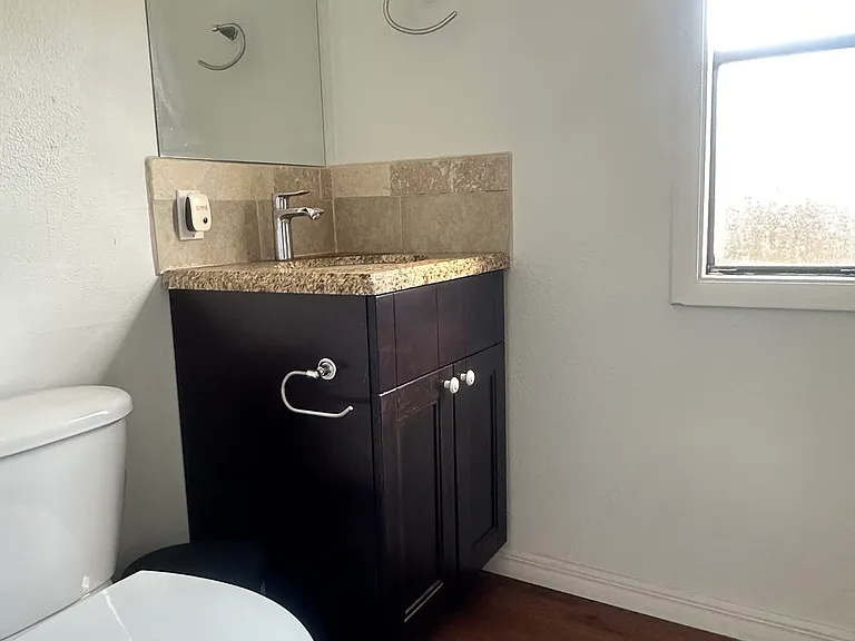 11886 Watergate Cir — Photo 12
