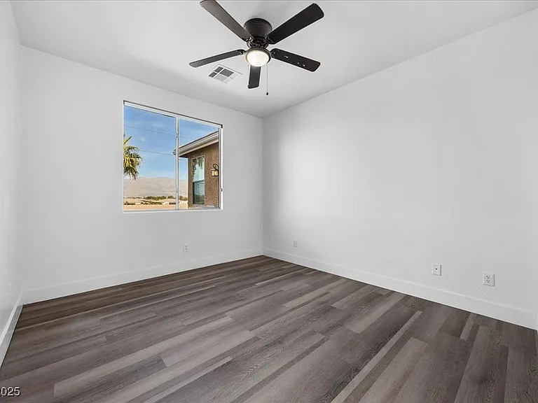 6332 Peggotty Ave — Photo 29