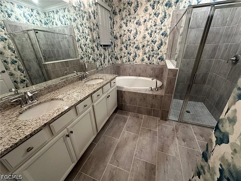 12952 Broomfield Ln — Photo 22