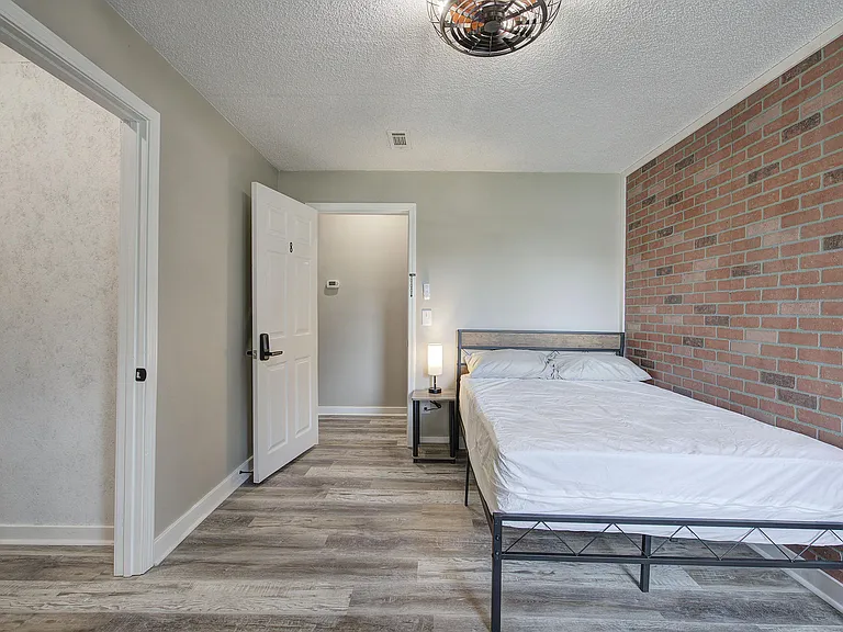 Room 8