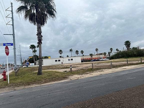 2nd image of 4413 Padre Blvd