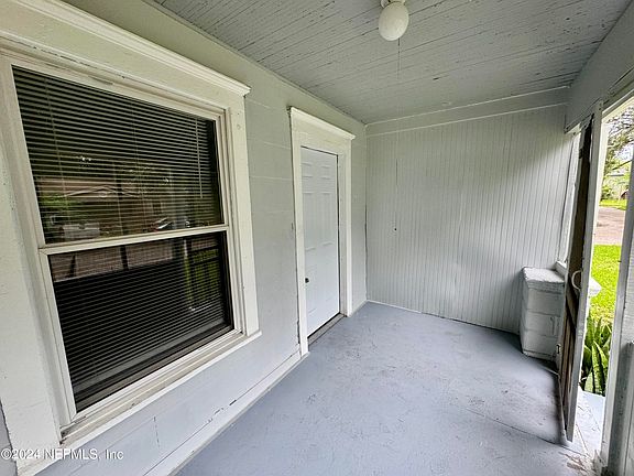 2nd image of 157 WILLOW BRANCH Avenue