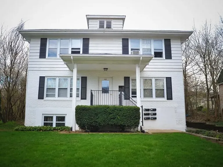 413 W Hoover Ave — Photo 12