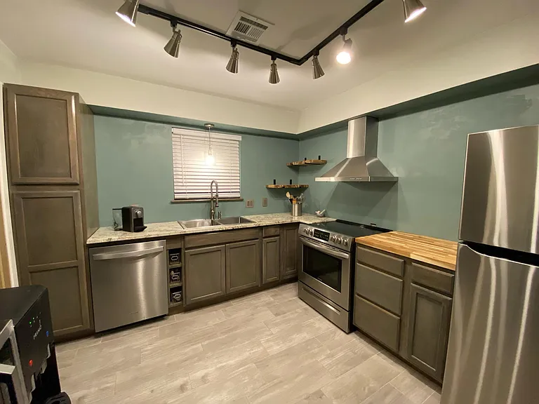 1406 E Boyd St — Photo 10