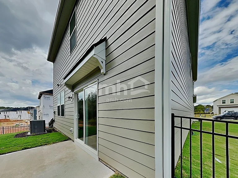 1135 Livengood Way — Photo 18