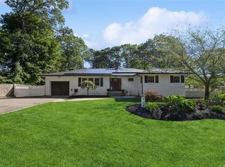 177 Carroll Ave, Ronkonkoma, NY 11779