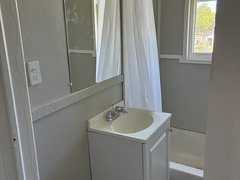 15448 Log Cabin St — Photo 7