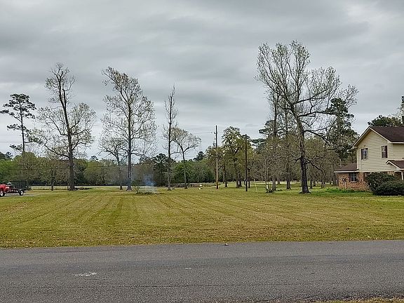 4th image of 318 W Pineshadows Dr Pinewood Ests