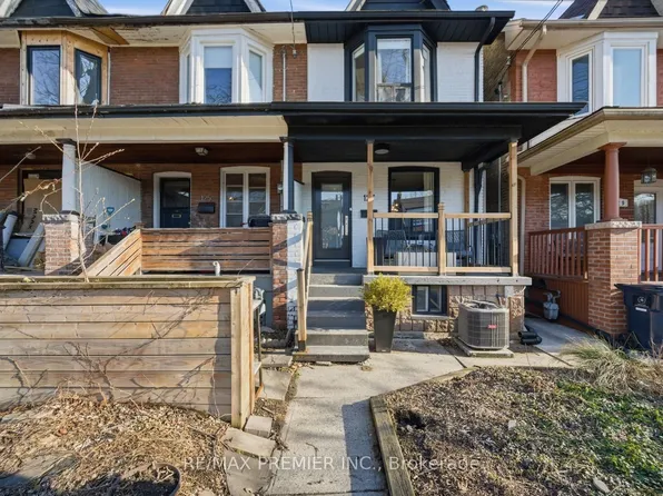 127 Ascot Ave, Toronto, ON M6E 1G3