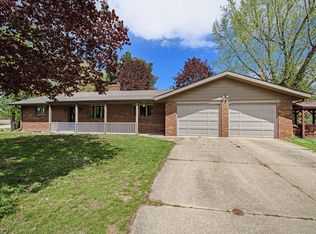 4605 Niles Rd, Saint Joseph, MI 49085