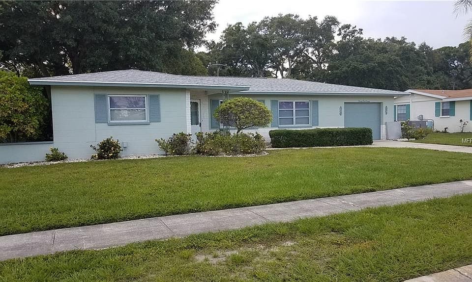 1st image of 2420 Breakwater Cir