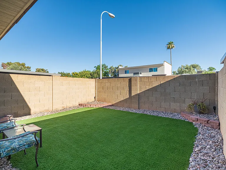 8225 E Berridge Ln — Photo 11