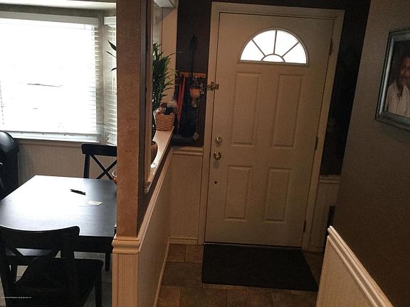 3rd image of 81 Hammock Ln