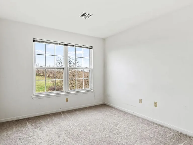 122 Sparrow Rd — Photo 13