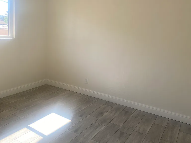 2460 Angela St #4 — Photo 16