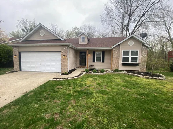 49 Morningside Dr, Glen Carbon, IL 62034