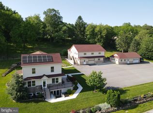 271 Harry Rd, Parkesburg, PA 19365