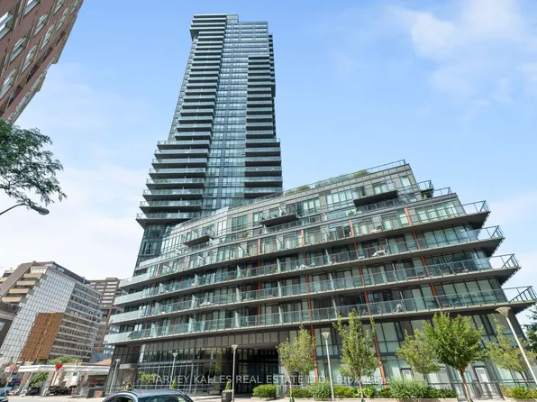 825 Church St, Toronto, ON