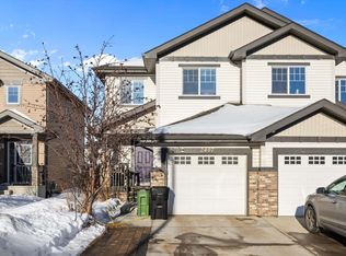 2407 Casselman Cres SW, Edmonton, AB T6W 0W2