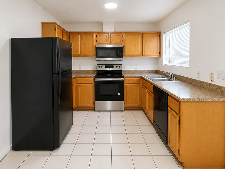 600 Hosking Ave #30 — Photo 3