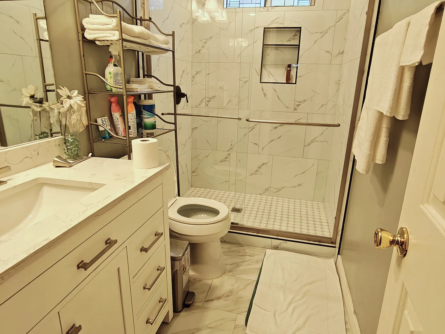 1 bed, $800 — Photo 1