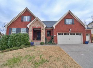 439 Valley Spring Dr, Mount Juliet, TN 37122