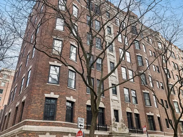 6 E Scott St APT 3, Chicago, IL 60610