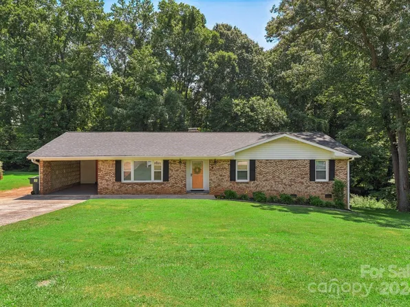 1600 Fleetwood Dr, Gastonia, NC 28054