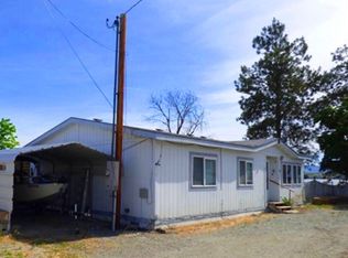 106 1/2 Indian Avenue E, Brewster, WA 98812