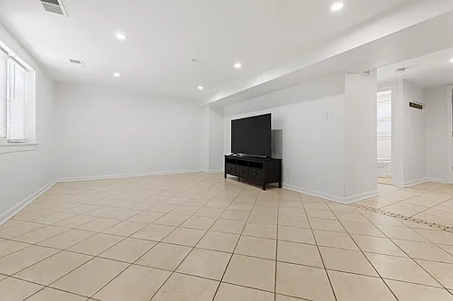 1325 Osbourne Ave Photo 1