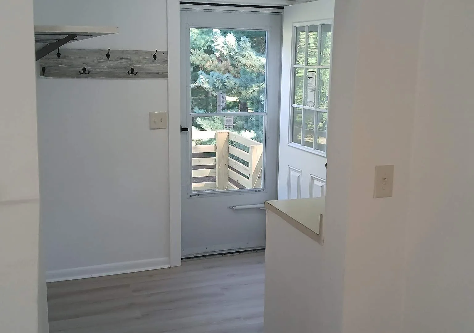 2 bed, 1000 sqft, $1,100 — Photo 4