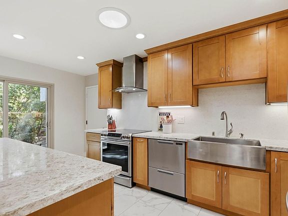 3rd image of 8484 Grenache Ct