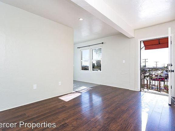 3rd image of 126 S 32nd St APT 4
