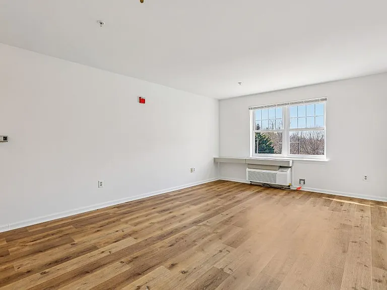 Fairspring Senior Apartments — Photo 11