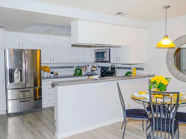 217 Ada Ave #3 — Photo 10