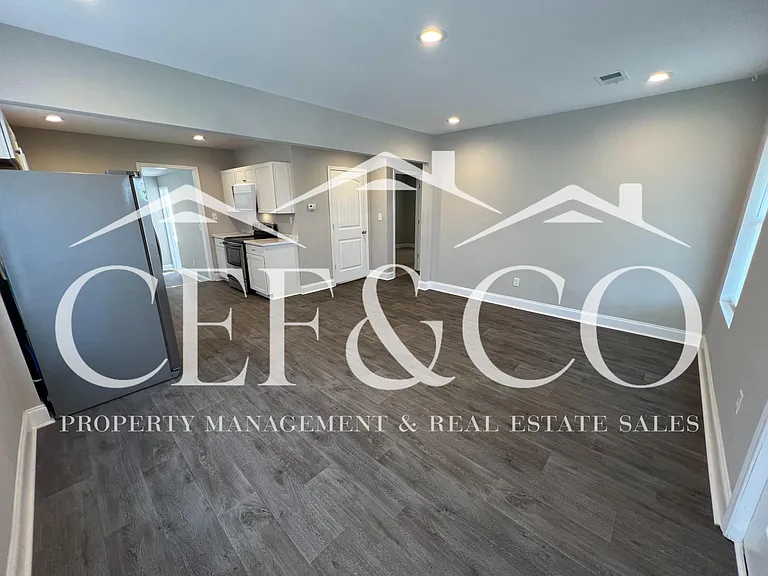 115 Oakdale Ct — Photo 13