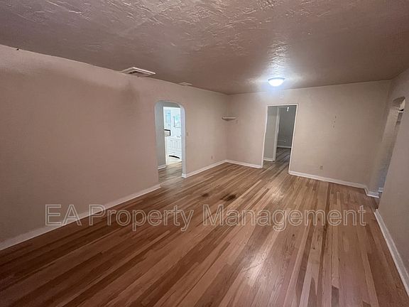 4th image of 202 San Pablo St SE Unit 2