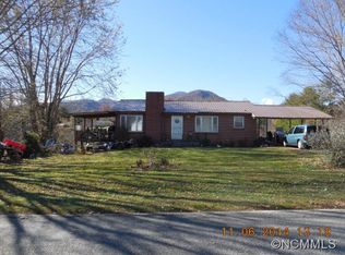 263 Peters Cove Rd, Waynesville, NC 28786