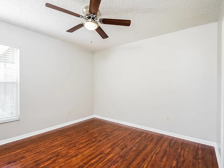4331 Boca Woods Dr — Photo 11